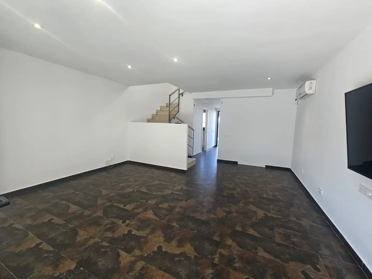 Casa a schiera con piscina in affitto a Port - La Cota - Puig Sec, imagen 10