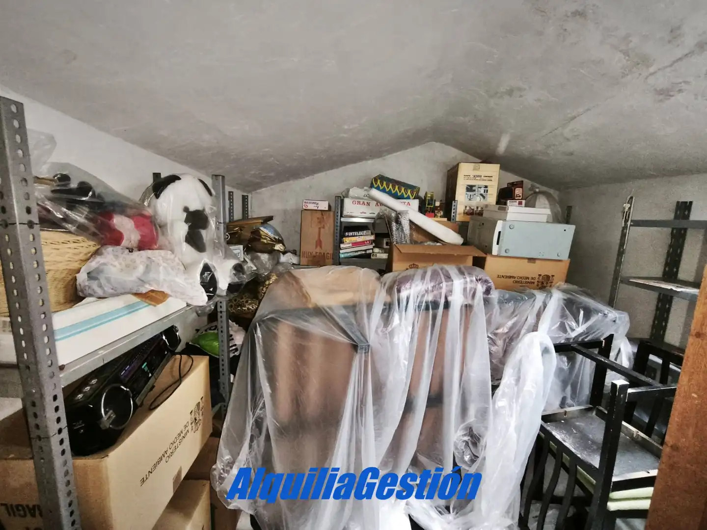 Casa adosada en venta en Tamajón con Calefacción, Terraza y Balcón