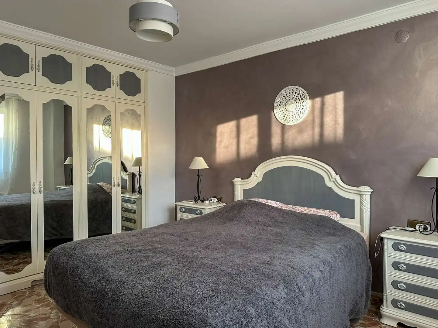 Habitación de Piso de alquiler en Vélez de Benaudalla con Aire acondicionado, Terraza y Amueblado