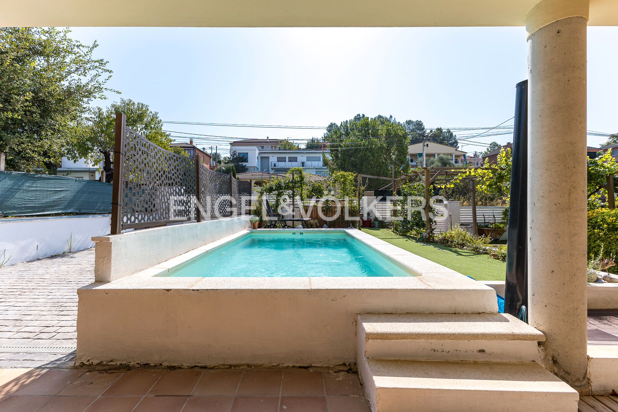Piscina de Casa o xalet en venda en Sant Vicenç de Castellet amb Calefacció i Jardí privat