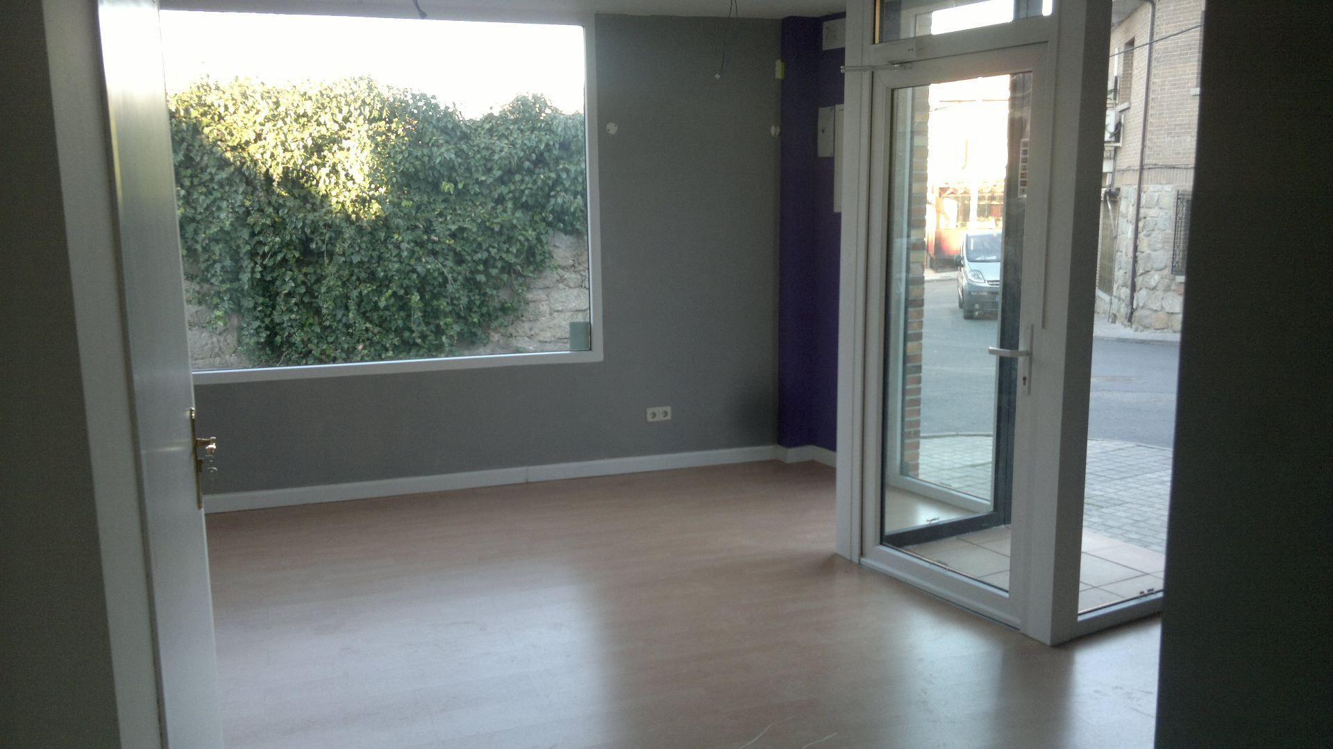 Local en venta en Valdemorillo