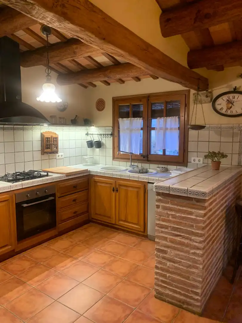 Cuina de Finca rústica de lloguer en Palamós amb Calefacció, Jardí privat i Traster