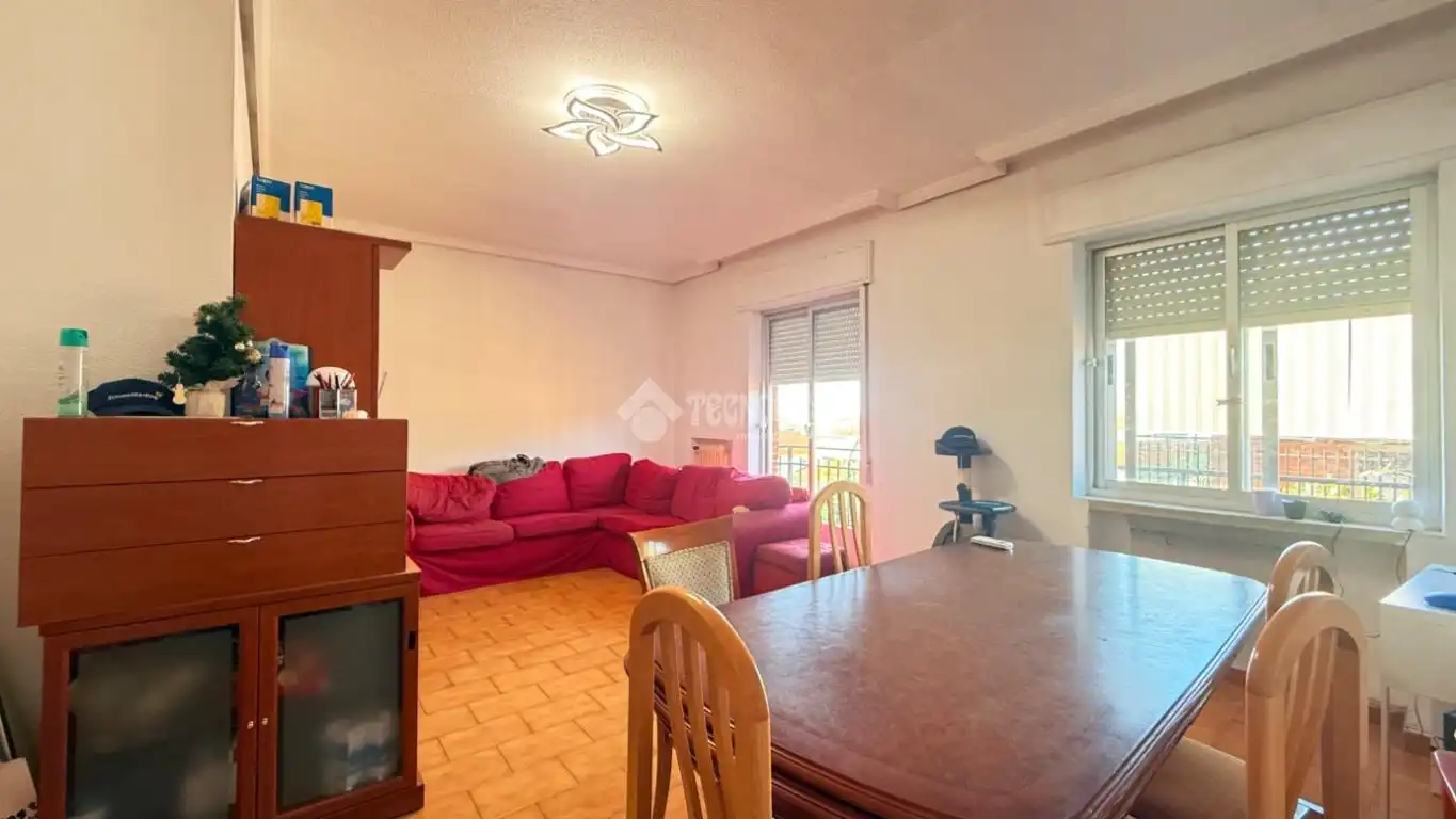 Sala d'estar de Pis en venda en Portillo de Toledo amb Aire condicionat, Terrassa i Traster