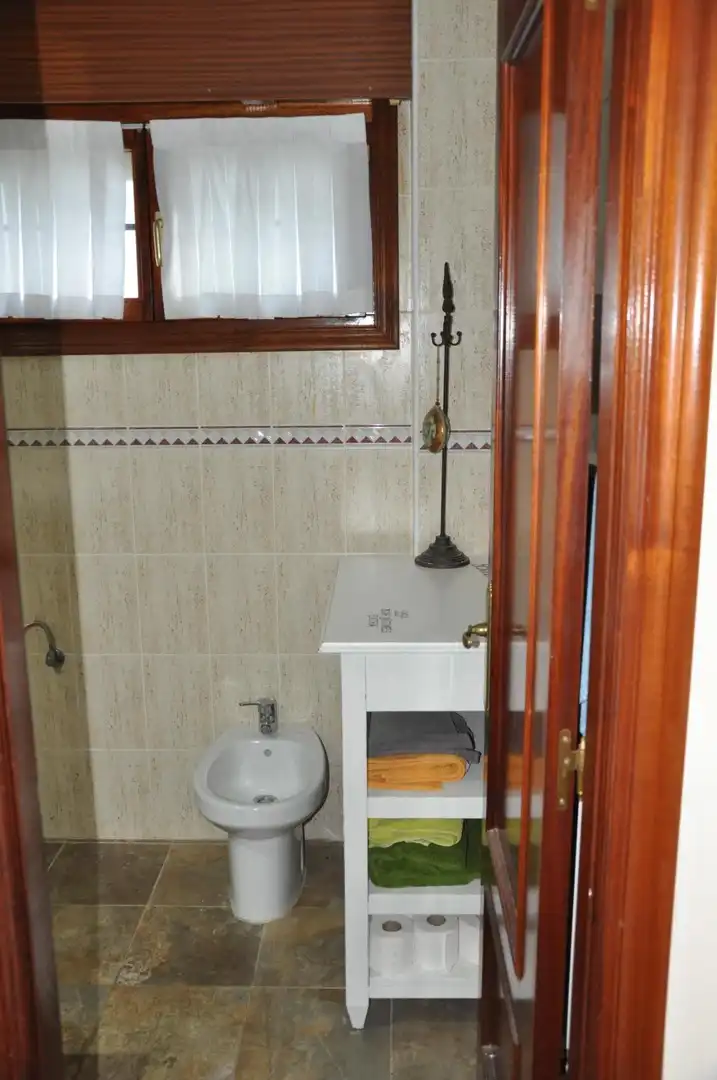 Baño de Casa o chalet en venta en Castro-Urdiales con Calefacción, Jardín privado y Terraza