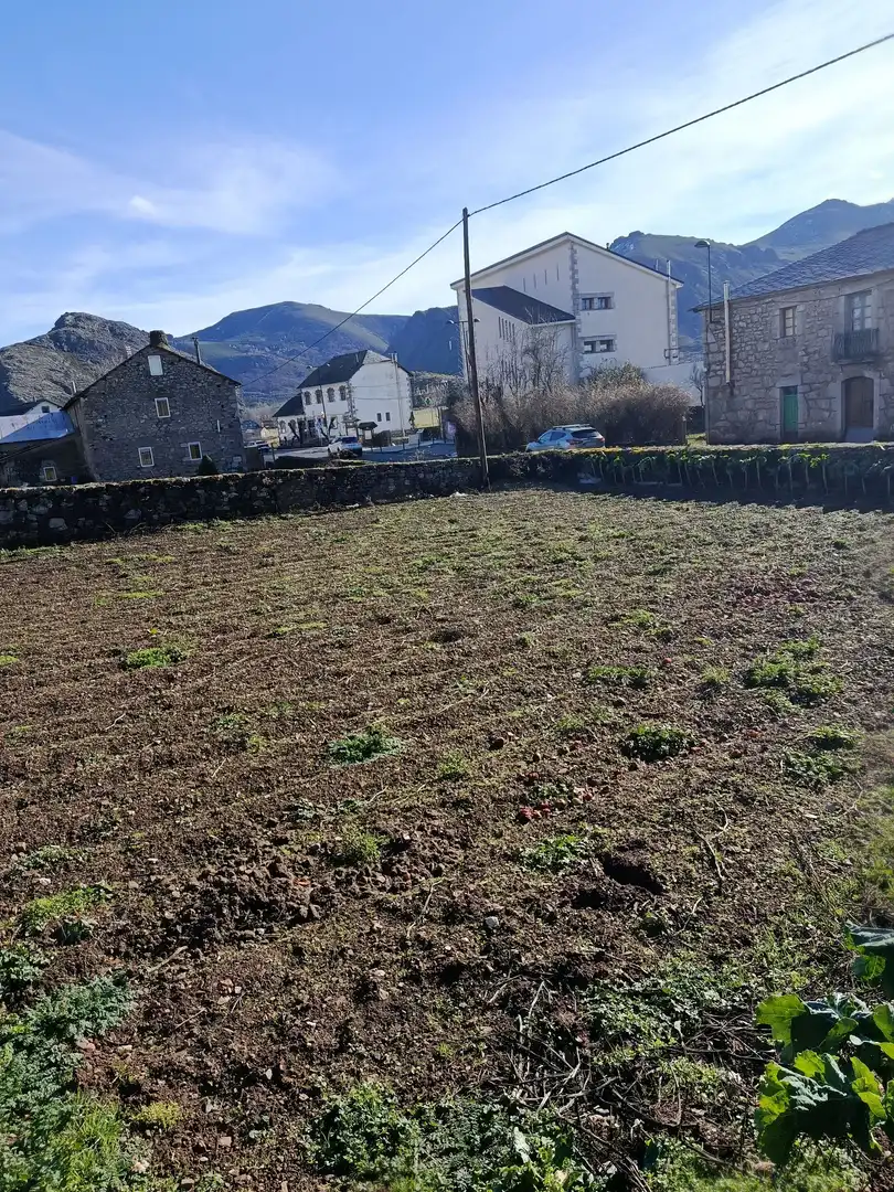 Casa o xalet en venda en Cabrillanes amb Calefacció