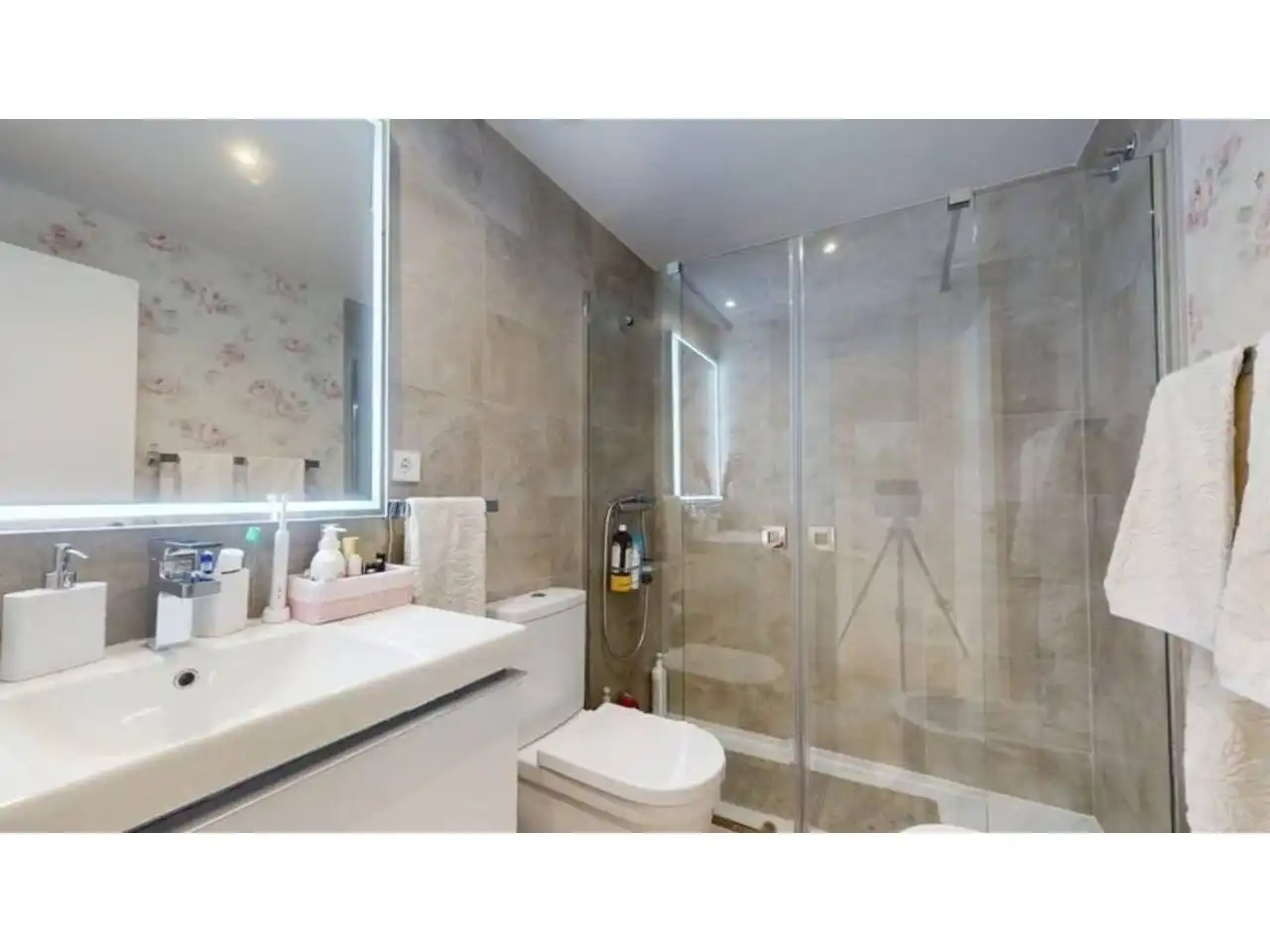 Badezimmer von Wohnung zum Verkauf in Boadilla del Monte mit Heizung, Terrasse und Abstellraum