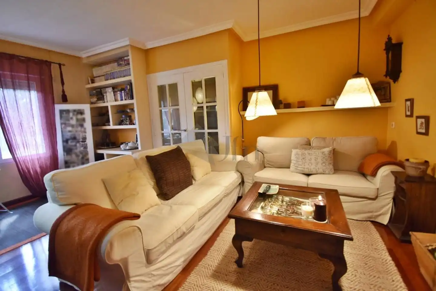 Sala de estar de Casa o chalet en venta en Olmedo con Calefacción, Jardín privado y Piscina comunitaria