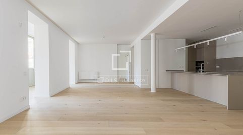 Piso Obra nueva de 2 dormitorios con 38m terraza en venta en Eixample Derecho, image 3