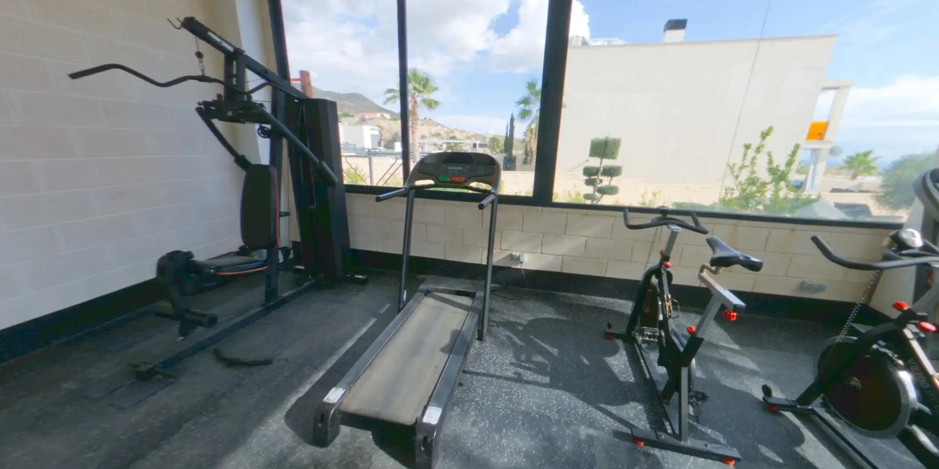 Vista exterior de Àtic en venda en Finestrat amb Aire condicionat, Calefacció i Jardí privat