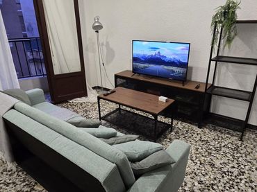 Flat with balcony to rent in Calle CONRADO DEL CAMPO