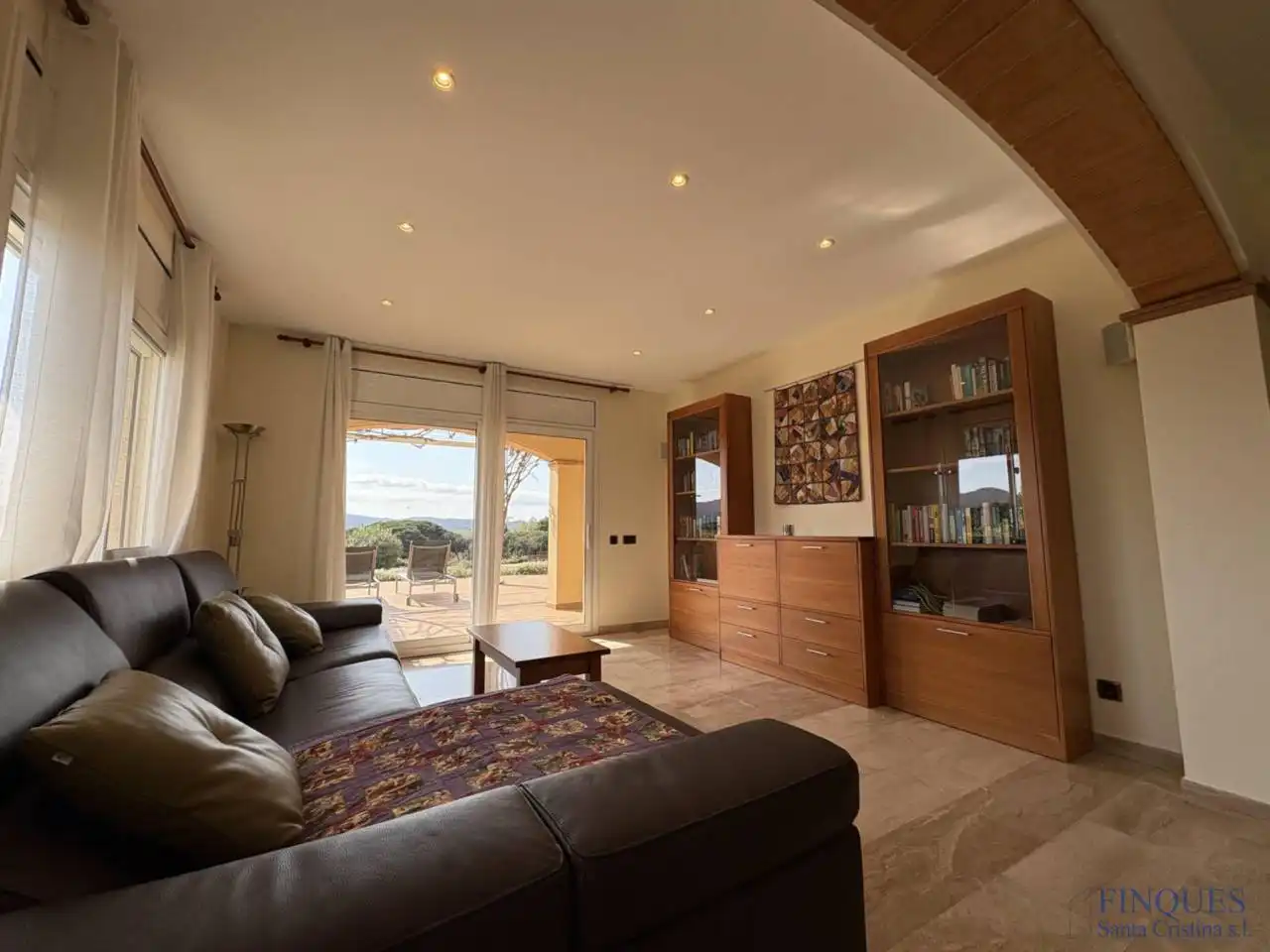 Sala de estar de Casa o chalet en venta en Santa Cristina d'Aro con Aire acondicionado, Calefacción y Jardín privado