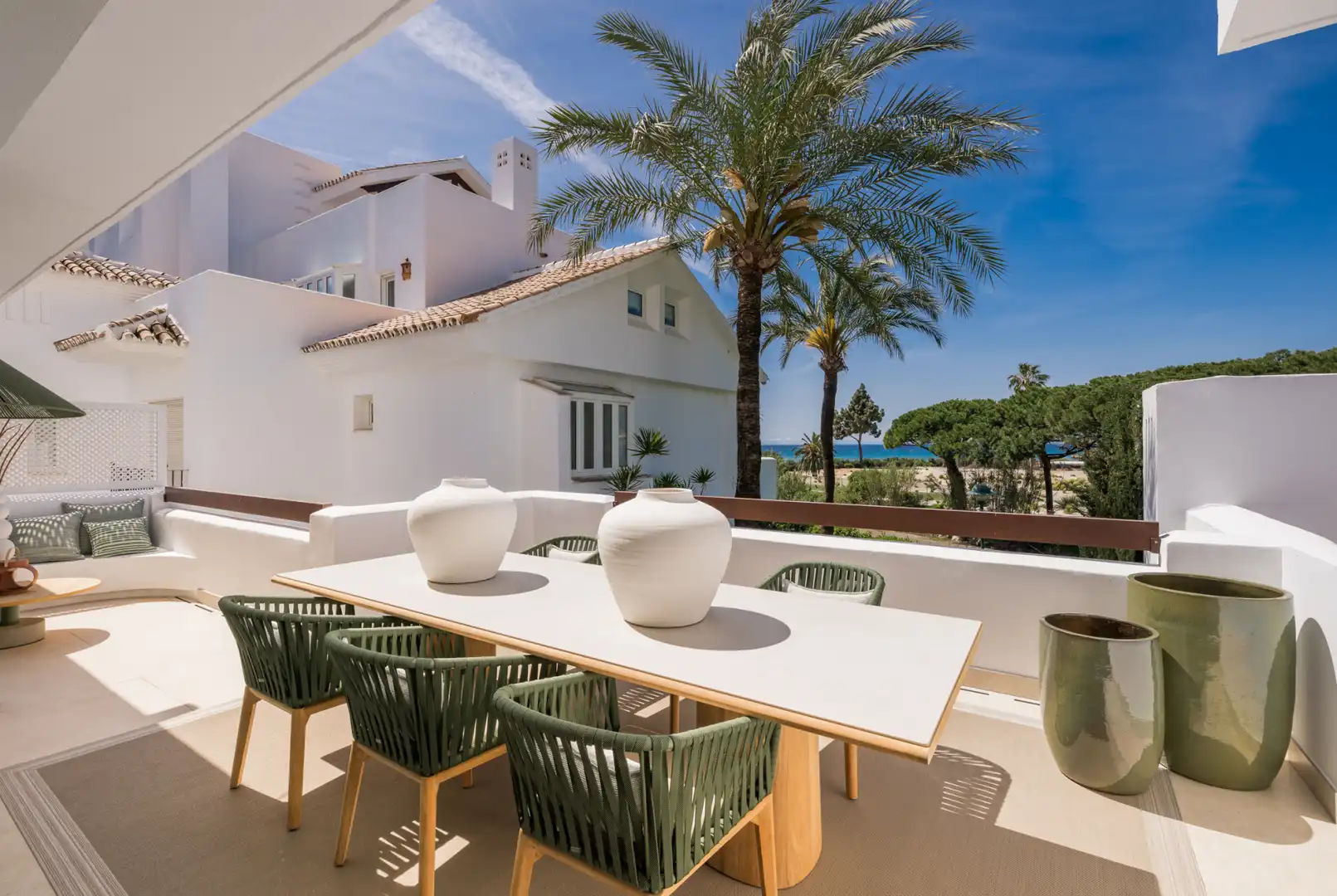 Apartment with pool for sale in Río Real - Los Monteros