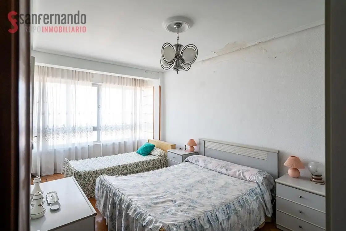 Dormitori de Pis en venda en Santander