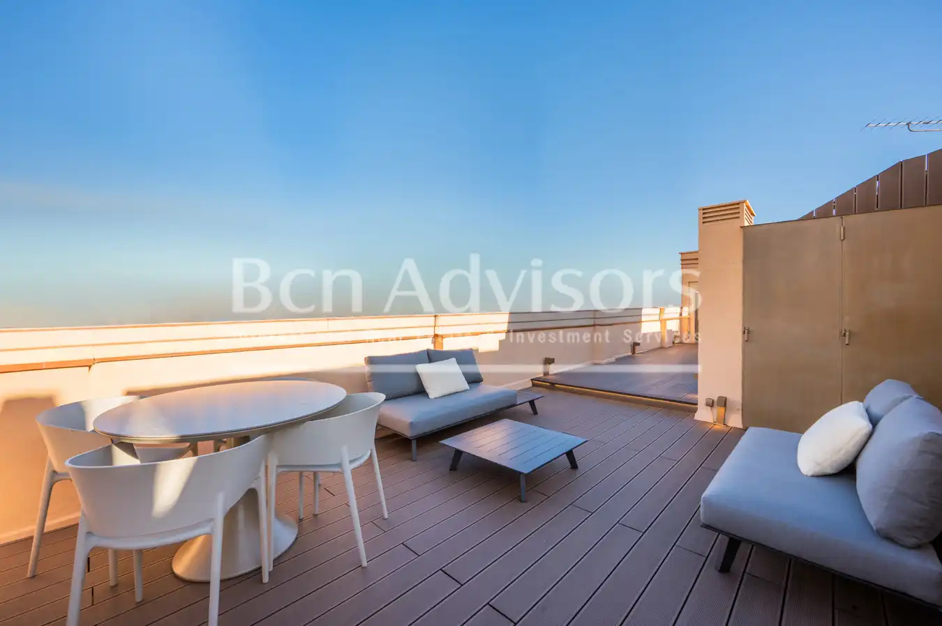 Terrasse von Dachboden zum Verkauf in Barcelona mit Klimaanlage, Heizung und Terrasse