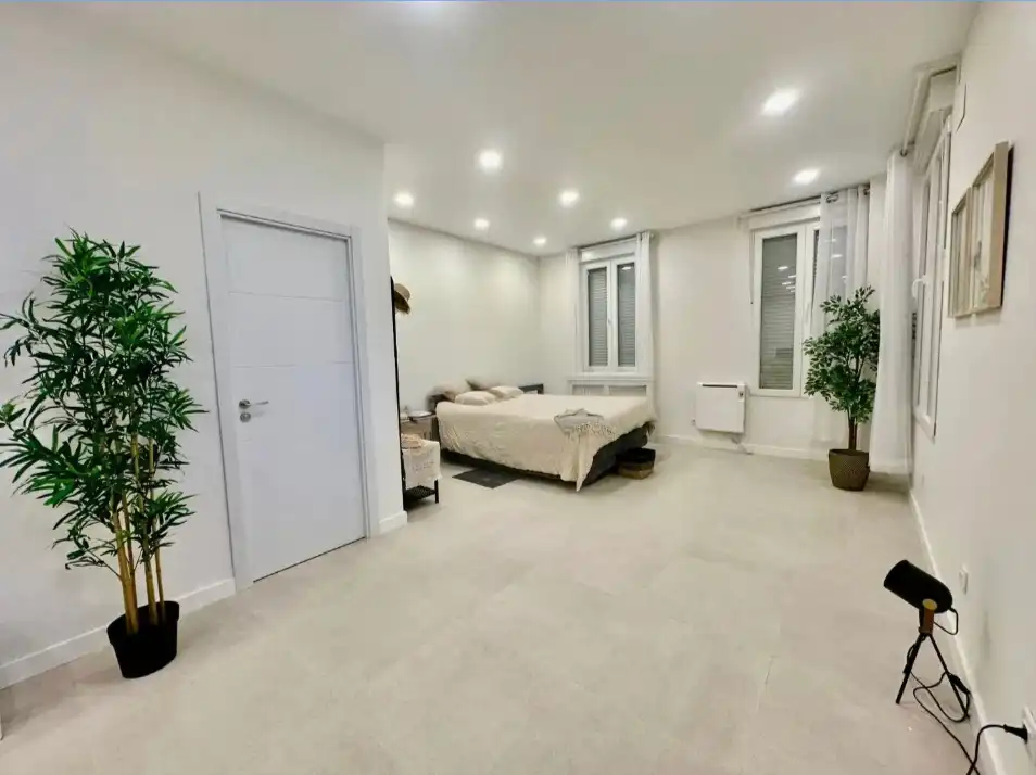 Habitación de Piso en venta en Madrid con Aire acondicionado