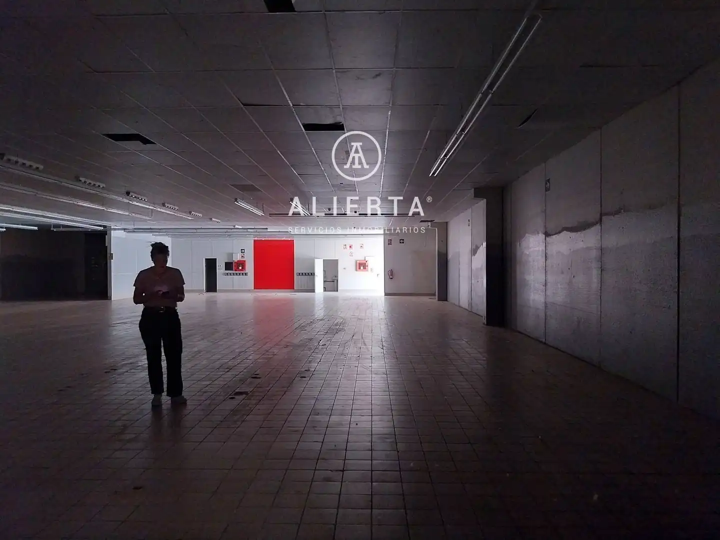 Nave industrial en venta en Río Jalón, Plaza de Toros - Barón de Warsage