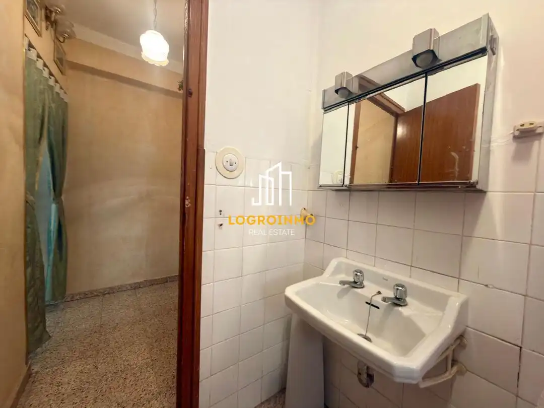 Flat for sale in Logroño, La Rioja