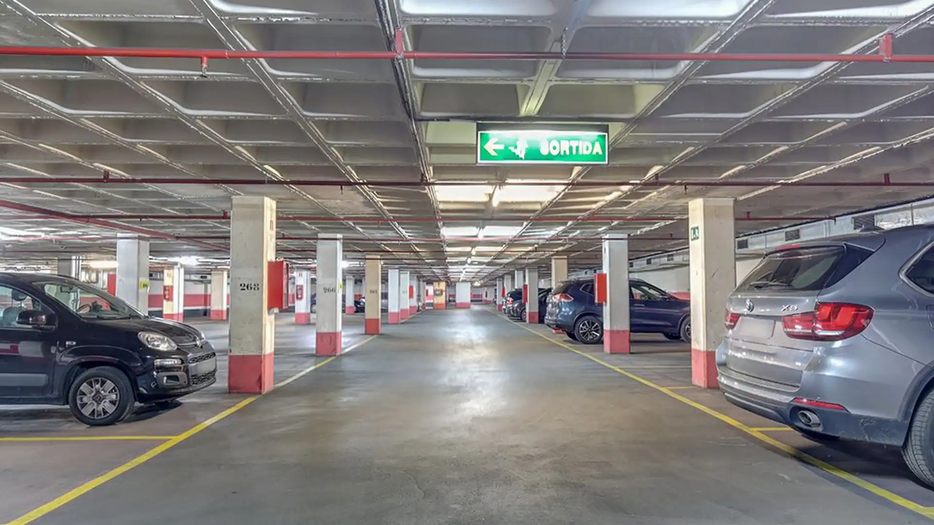 Parking of Garage for rent in  Barcelona Capital
