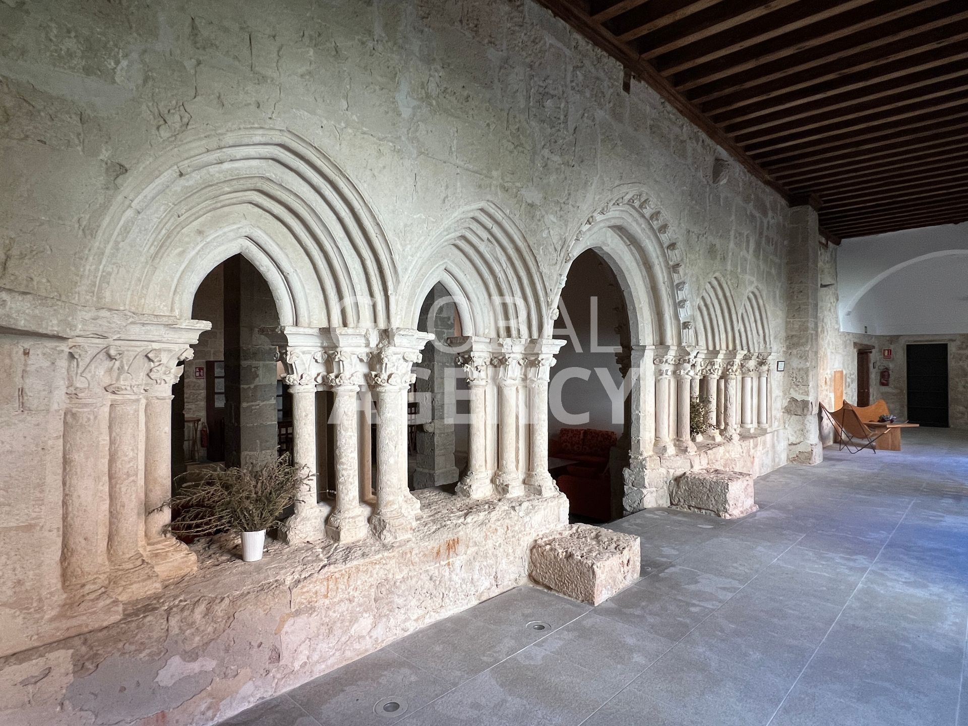 Gebaude zum Verkauf in  Madrid Capital mit Alarm