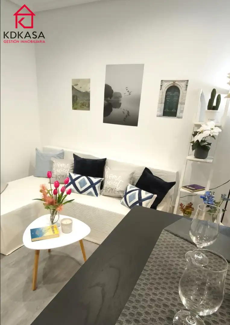 Sala de estar de Piso en venta en Madrid con Calefacción, Horno y Lavadora