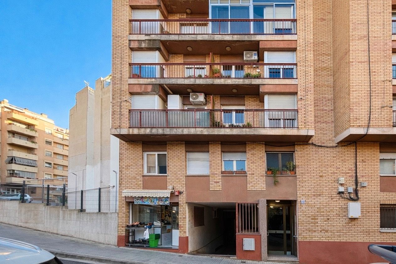 Exterior view of Flat for sale in Valls  with Alarm