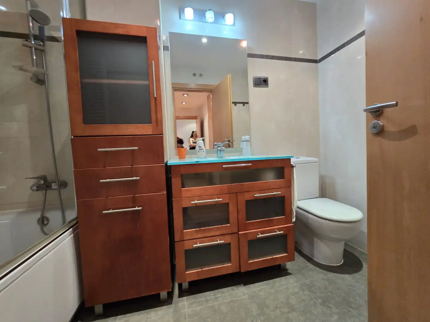 Badezimmer von Wohnung zum Verkauf in Madrid mit Klimaanlage, Heizung und Abstellraum