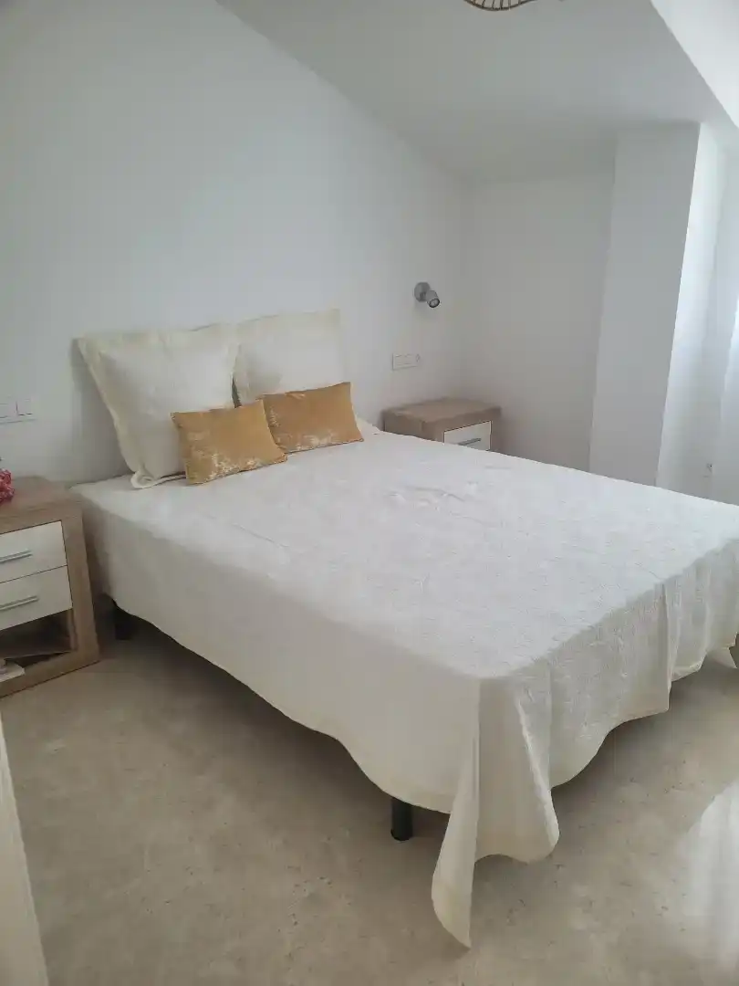 Schlafzimmer von Wohnung zur Miete in Mollina