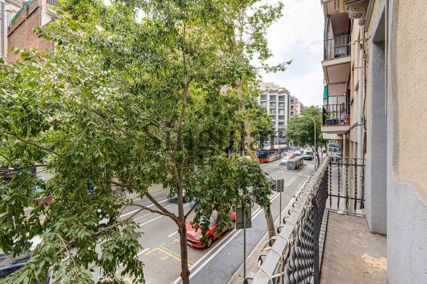 Vista exterior de Apartament en venda en Barcelona amb Aire condicionat, Calefacció i Moblat