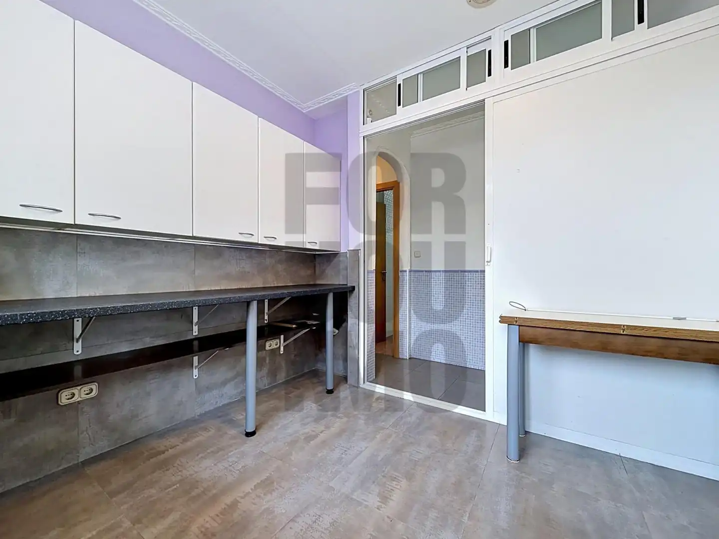 Cuina de Local en venda en Donostia - San Sebastián  amb Moblat