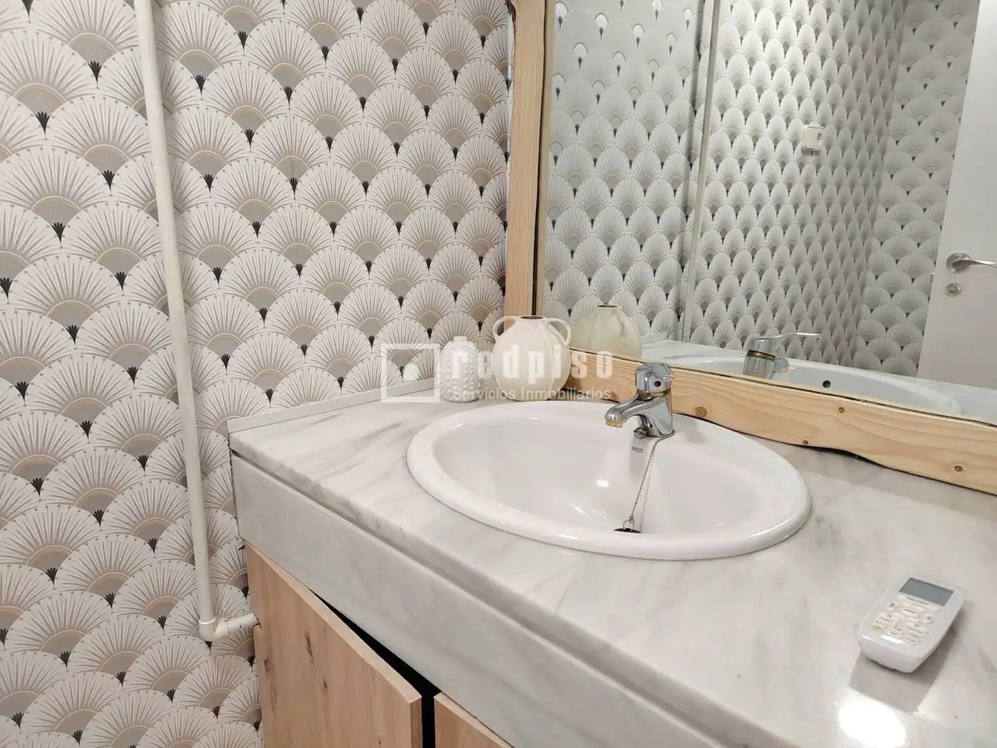 Baño de Oficina de alquiler en Alcalá de Henares con Aire acondicionado y Calefacción