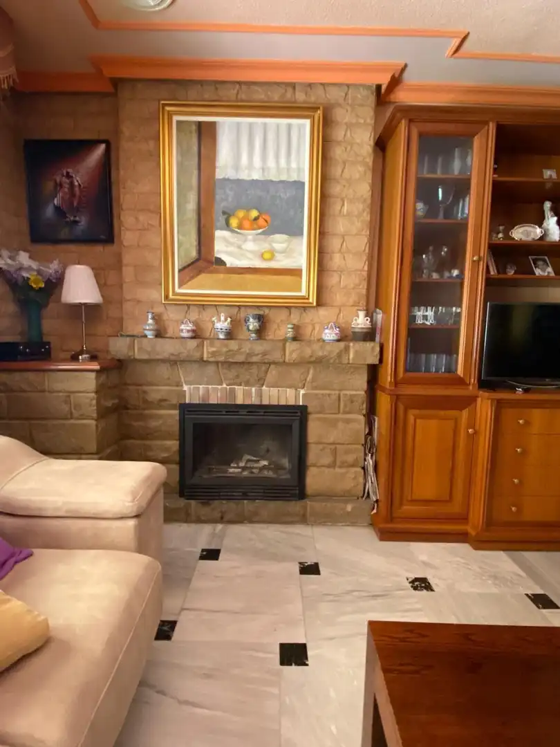 Sala de estar de Casa o chalet en venta en La Nucia con Aire acondicionado, Calefacción y Jardín privado