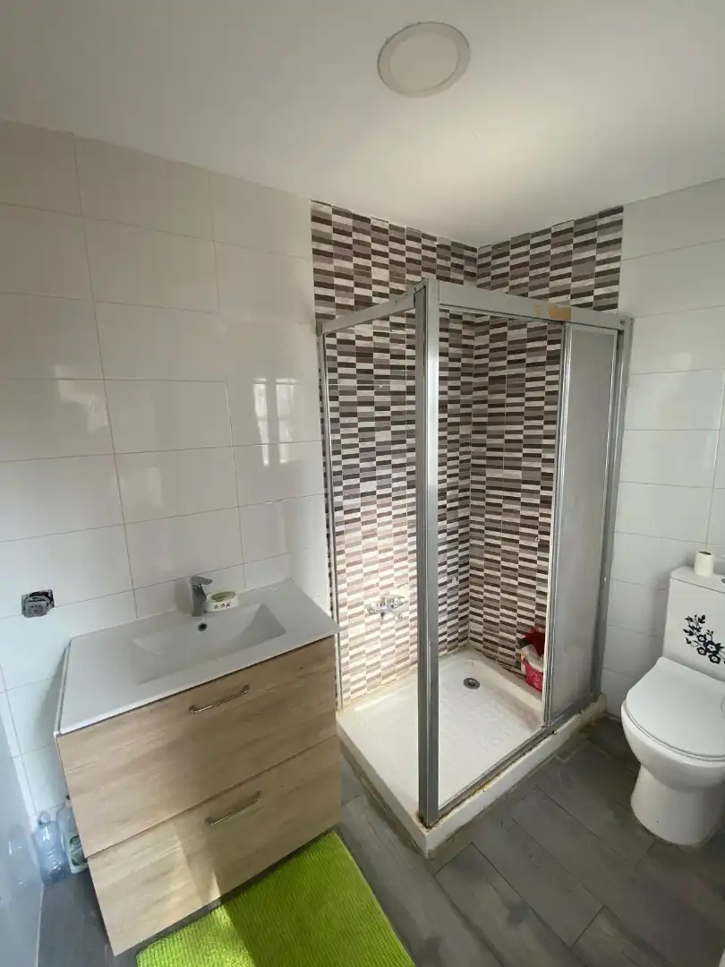 Baño de Piso en venta en Calahorra con Calefacción, Terraza y Amueblado