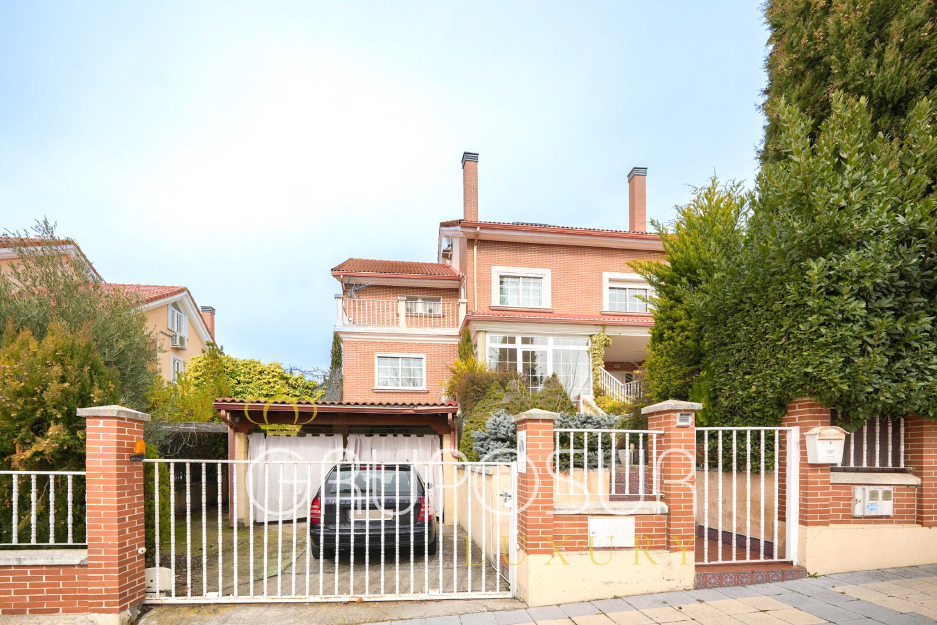Vista exterior de Casa adosada en venta en Arroyo de la Encomienda con Calefacción, Jardín privado y Parquet