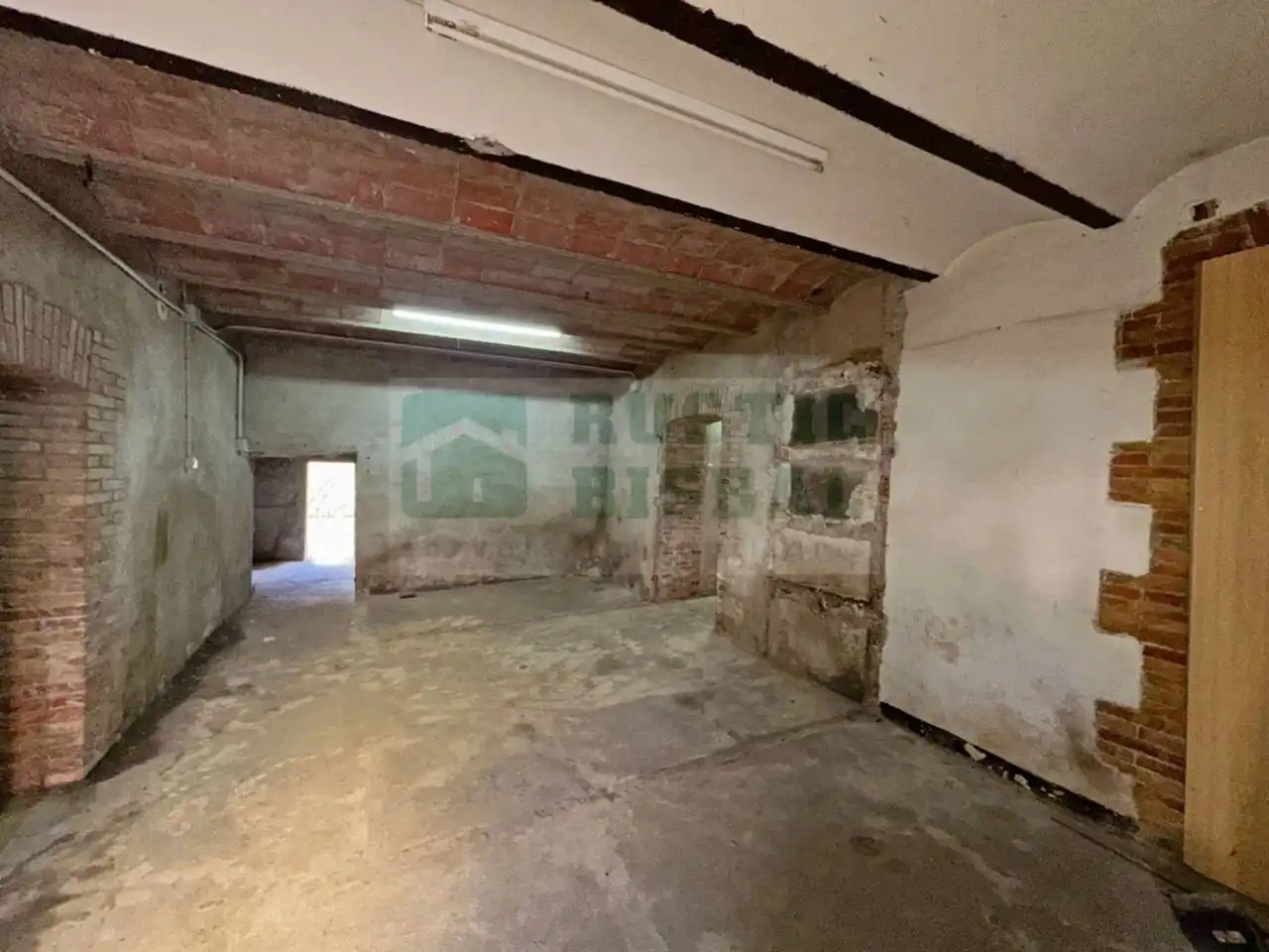 Finca rústica en venta en Bàscara con Jardín privado