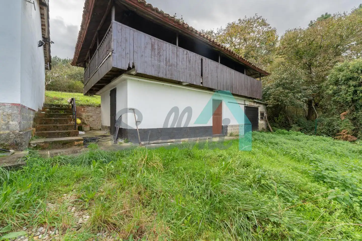 Vista exterior de Casa o xalet en venda en Cudillero amb Jardí privat i Traster