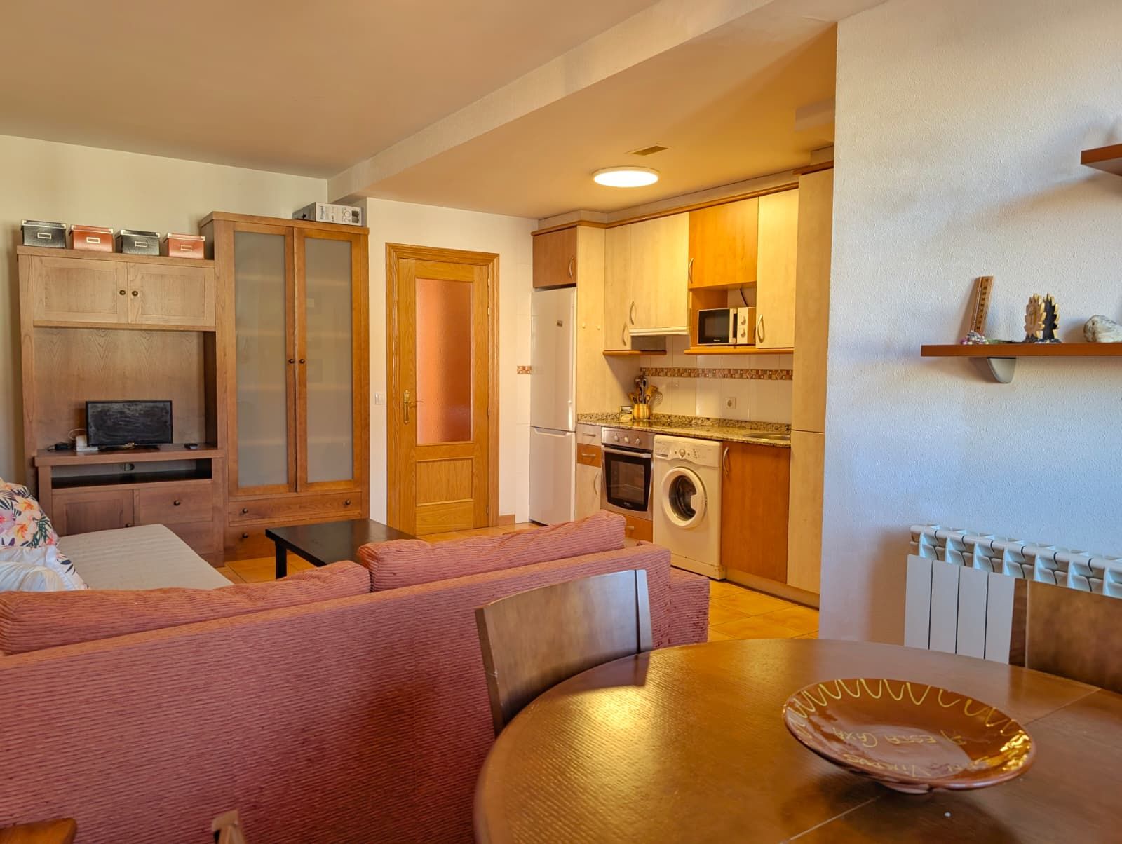 Sala d'estar de Apartament en venda en Ezcaray amb Calefacció i Moblat