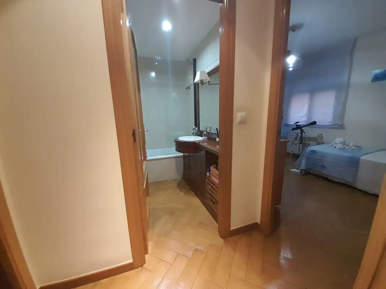 Baño de Piso en venta en Puertollano con Aire acondicionado y Calefacción
