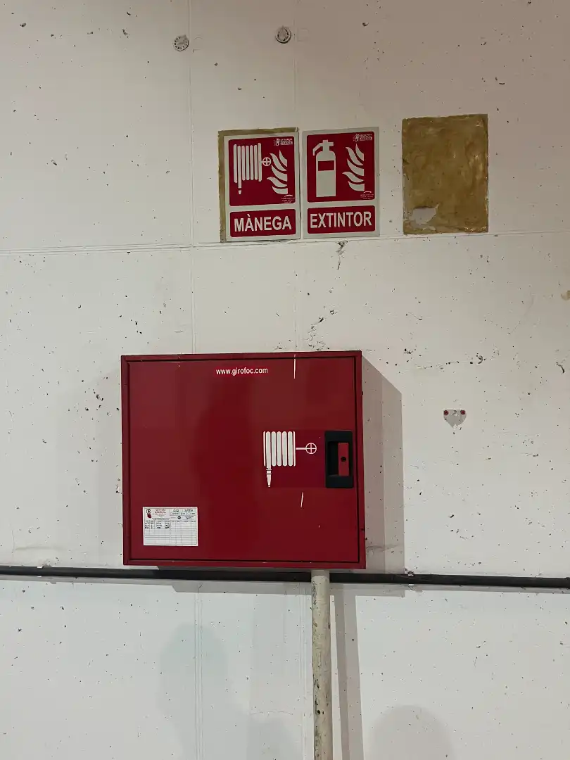 Vista exterior de Nave industrial en venta en Riudellots de la Selva con Calefacción y Alarma