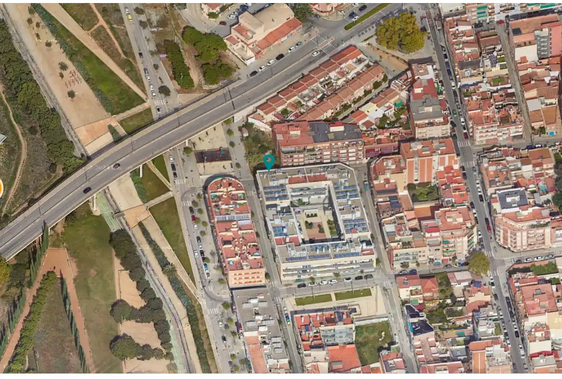 Vista exterior de Residencial en venta en Badalona