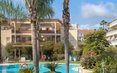 Vista exterior de Pis en venda en Mijas amb Aire condicionat, Calefacció i Jardí privat
