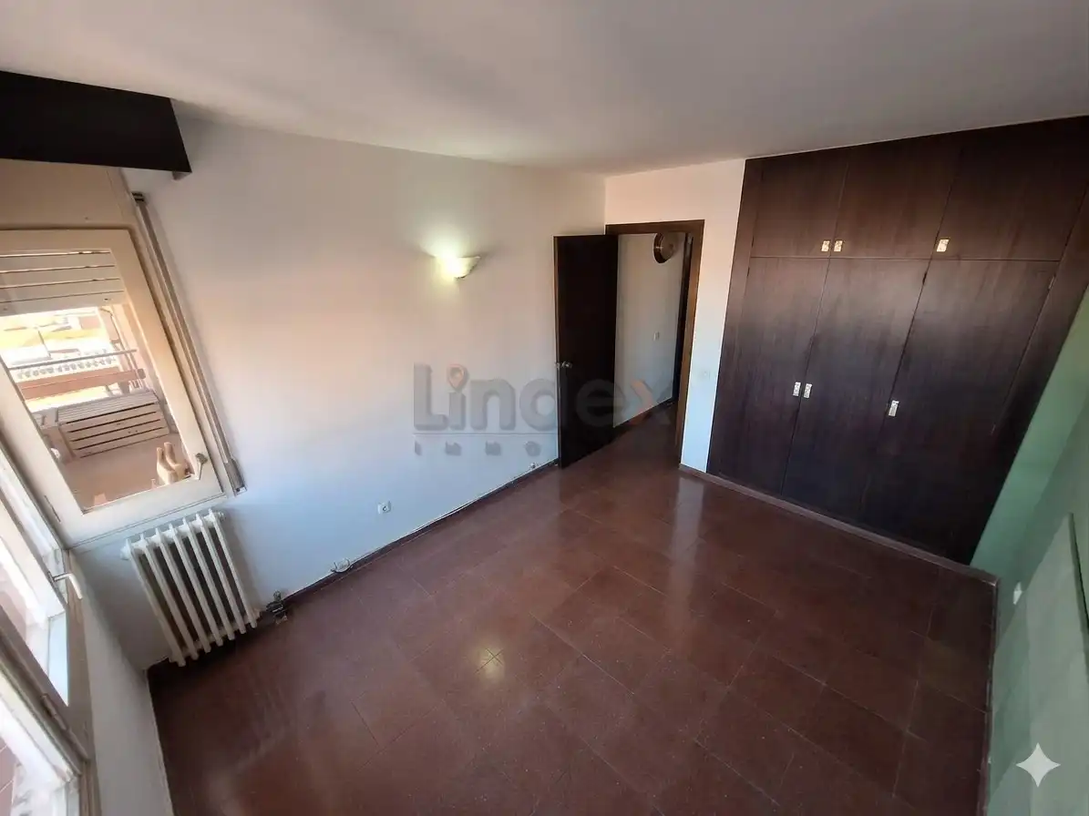 Piso en venta en Mataró con Calefacción, Horno y Balcón