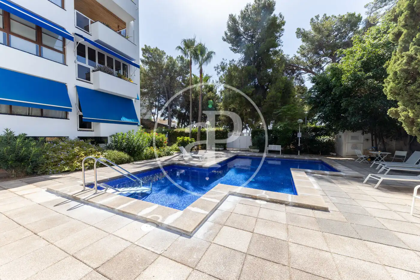 Schwimmbecken von Wohnung zur Miete in  Palma de Mallorca mit Klimaanlage, Heizung und Privatgarten