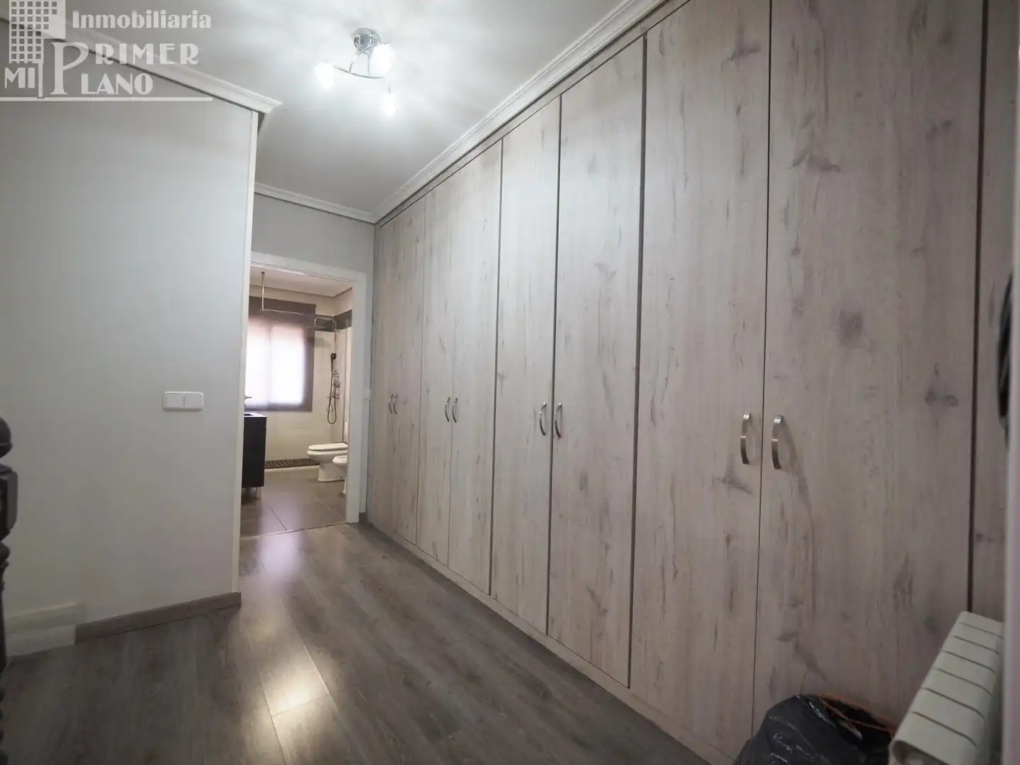Casa adosada en venta en Tomelloso con Aire acondicionado, Calefacción y Amueblado