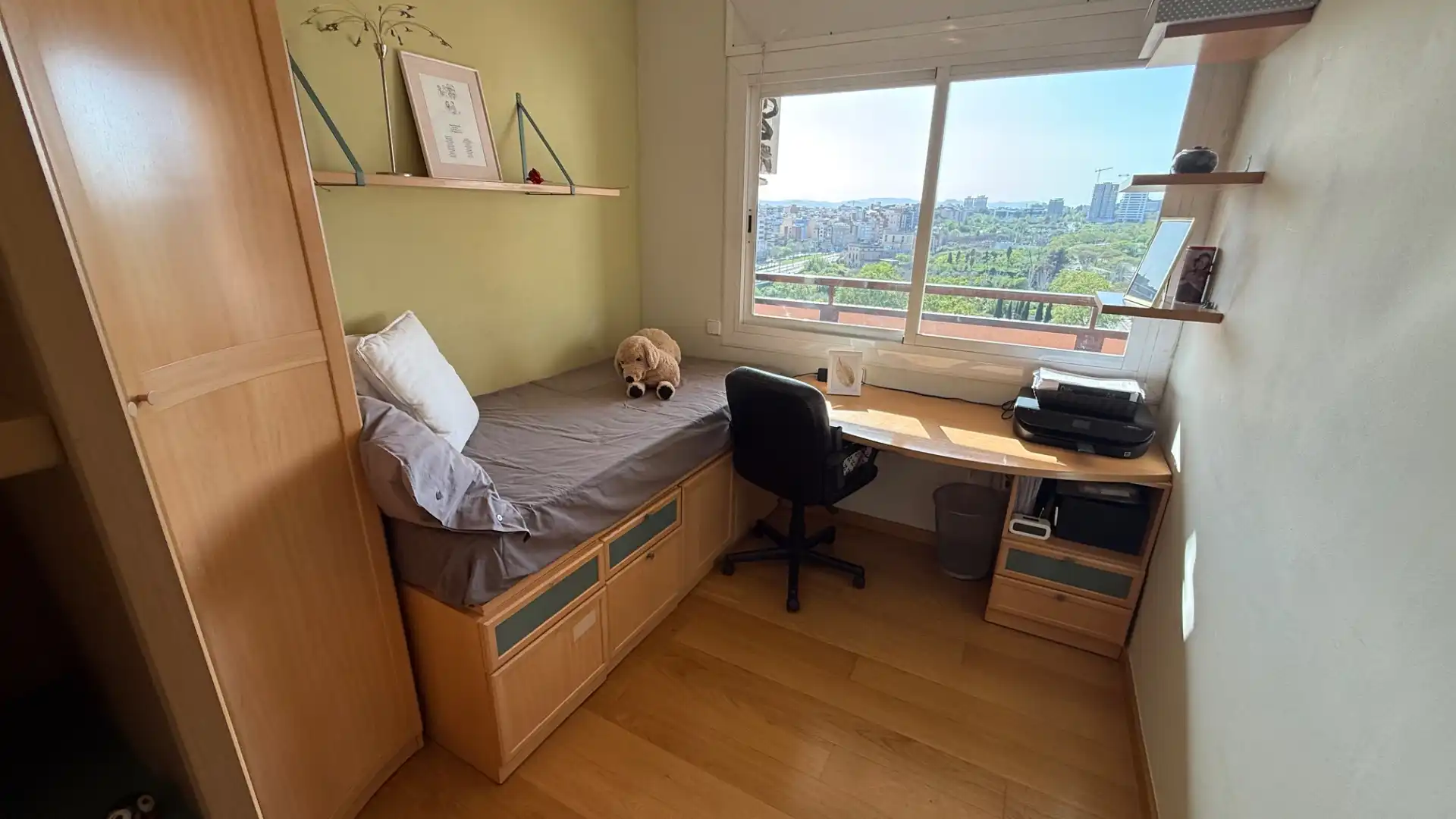 Bedroom of Flat for sale in Barcelona  with Air Conditioner, Heating and Parquet flooring