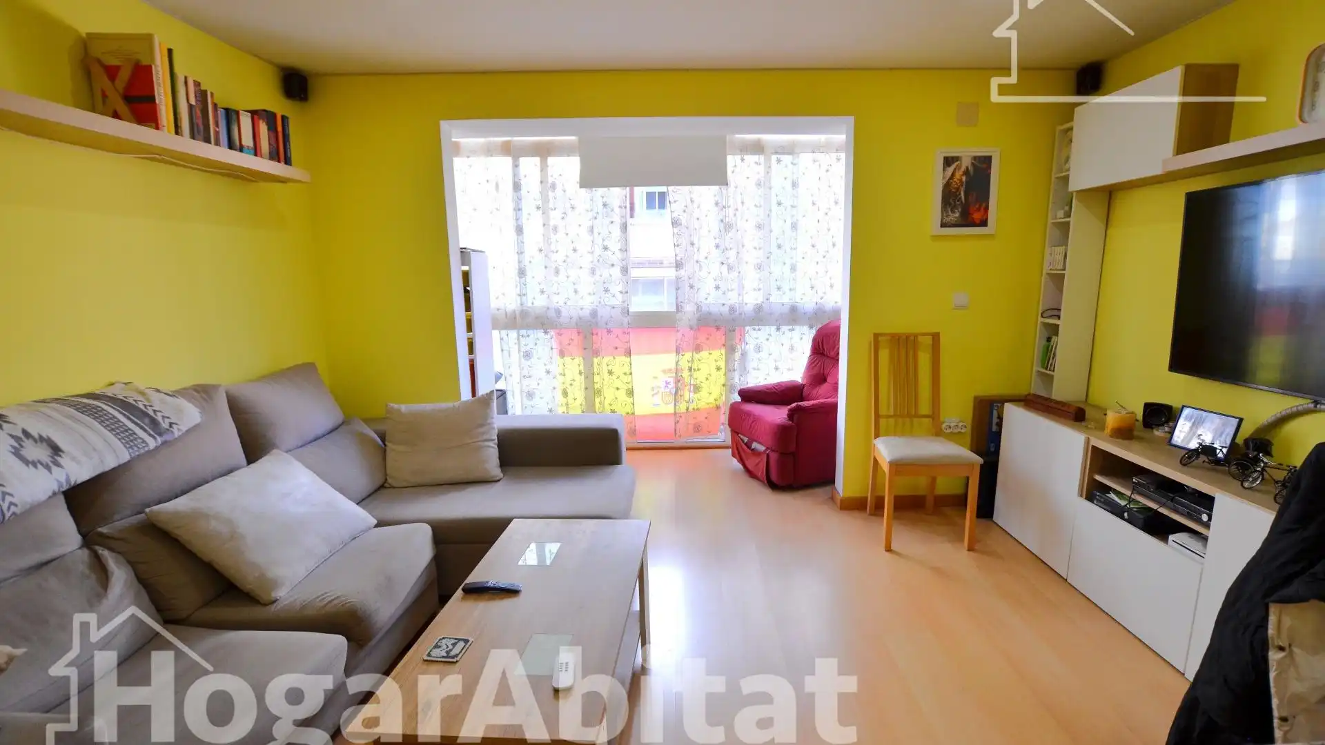 Living room of Flat for sale in Alicante / Alacant  with Furnished