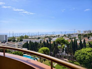 Wohnung mit Balkon zum Verkauf in Calle Decano José Gómez Rando