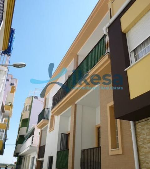 Foto 2 de Piso en venta en Punta Umbría, Huelva