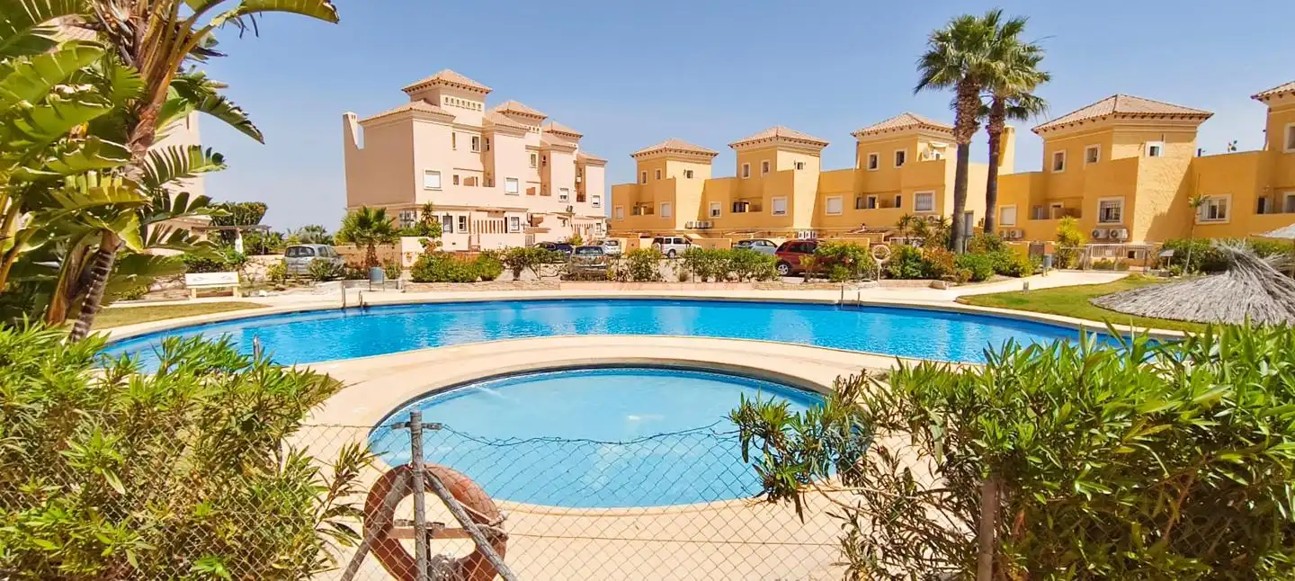 Piscina de Planta baixa en venda en Vera amb Aire condicionat, Jardí privat i Terrassa