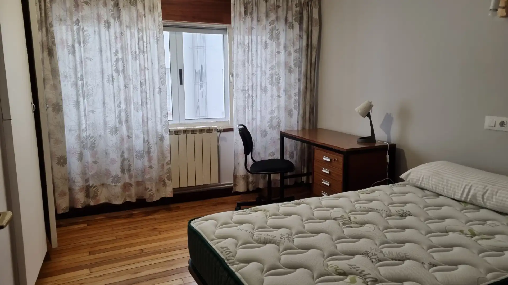 Flat for rent in Praza Roxa, 2, Ensanche - Sar