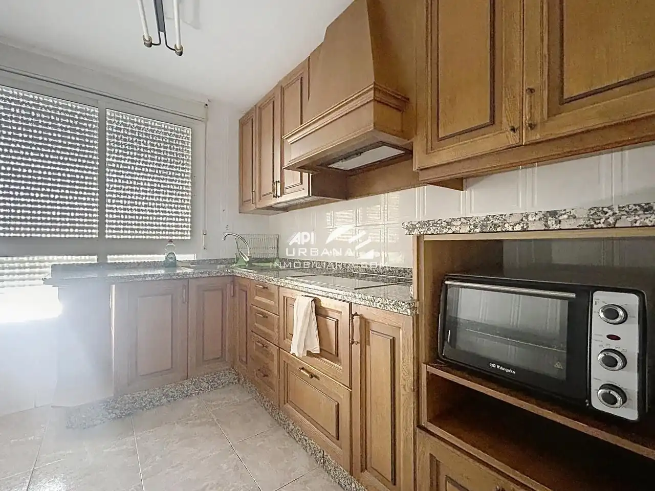 Cocina de Piso en venta en Lucena con Trastero y Amueblado